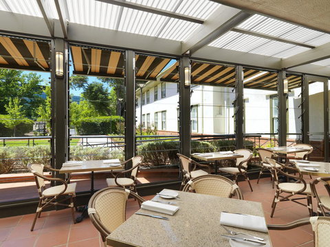 Hotel Kurrajong Canberra - Geraldton Accommodation 24