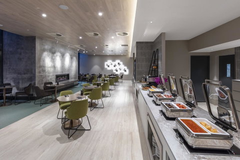 Deco Hotel Canberra - Geraldton Accommodation 2