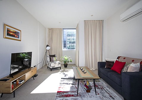 Spacious 1BR Stylish New Acton Apartment +Parking - Geraldton Accommodation 2