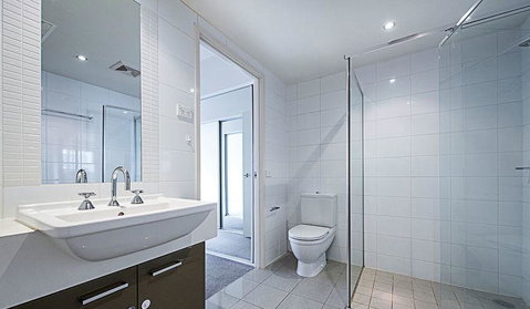 Spacious 1BR Stylish New Acton Apartment +Parking - Geraldton Accommodation 3