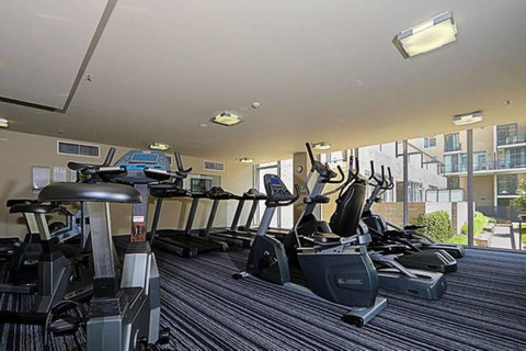 Spacious 1BR Stylish New Acton Apartment +Parking - Geraldton Accommodation 19