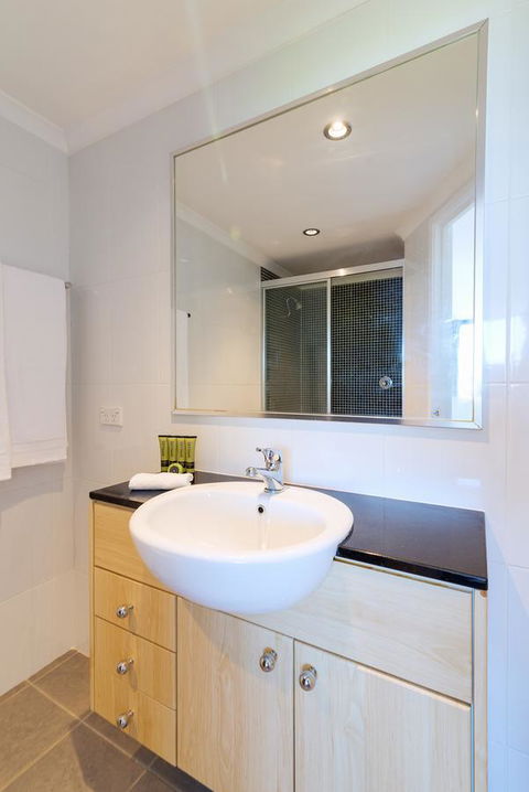 ALLARA CANBERRA - Geraldton Accommodation 13