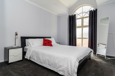 Port Adelaide Harbourside House - Geraldton Accommodation 8