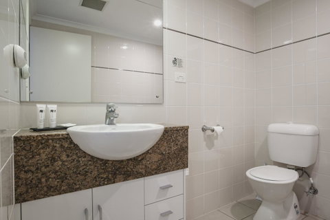 Marina Hotel - Geraldton Accommodation 13