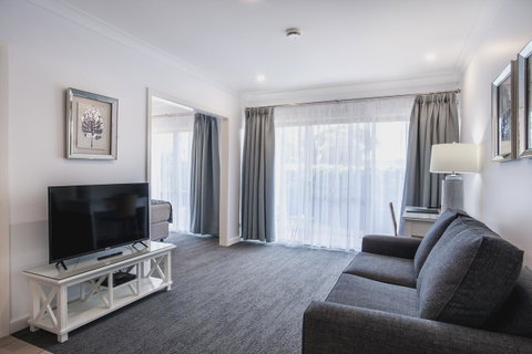 Marina Hotel - Geraldton Accommodation 24