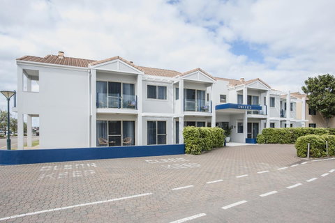 Marina Hotel - Geraldton Accommodation 19