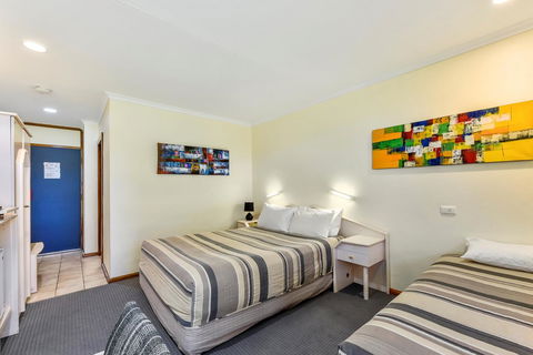 William Macintosh Motor Lodge - Geraldton Accommodation 13