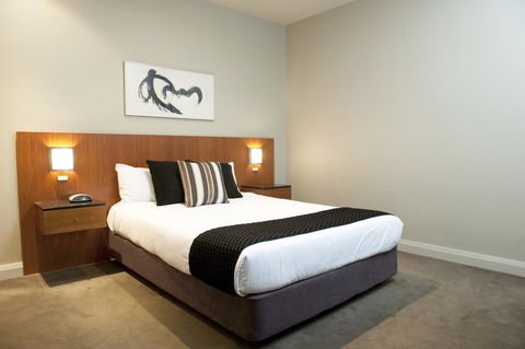 Mantra Hindmarsh Square - Geraldton Accommodation 24