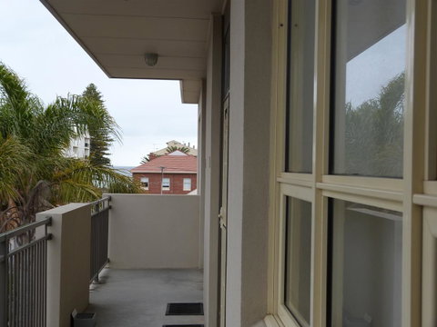 Glenelg Holiday Apartments - Corfu - Geraldton Accommodation 2