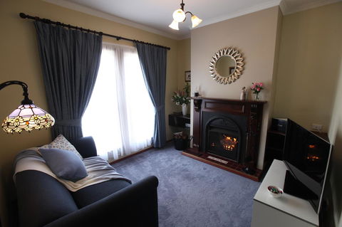 Wine And Roses Bed And Breakfast - Geraldton Accommodation 21