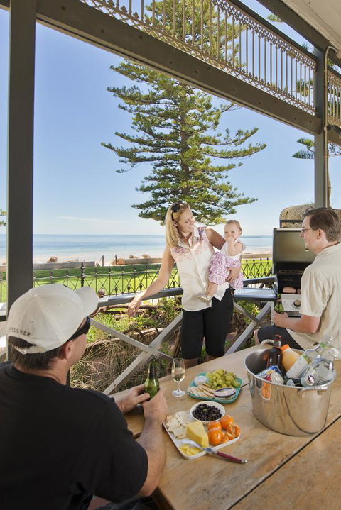 Seawall Apartments - Geraldton Accommodation 9