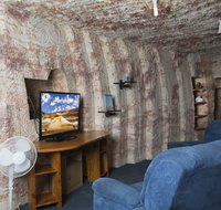 Ali's Underground - Geraldton Accommodation