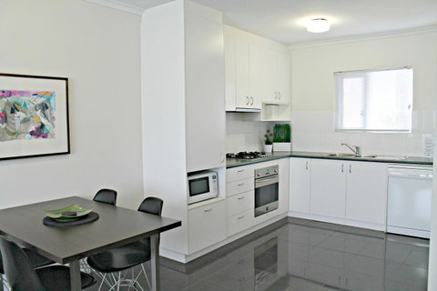 Adelaide DressCircle Apartments - Archer Street - Geraldton Accommodation 10