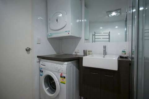 Adelaide DressCircle Apartments - Archer Street - Geraldton Accommodation 16