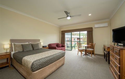 Clare Country Club - Geraldton Accommodation 22