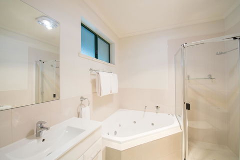 Clare Country Club - Geraldton Accommodation 19