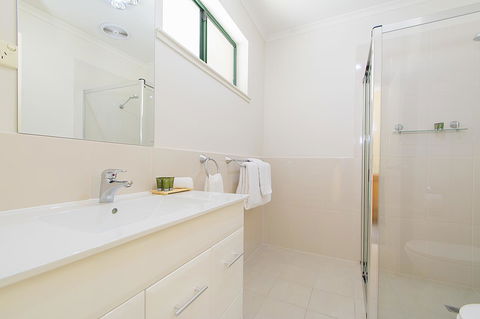Clare Country Club - Geraldton Accommodation 9