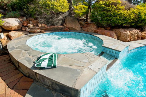 Clare Country Club - Geraldton Accommodation 5