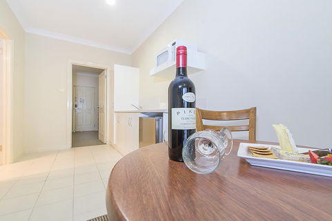 Clare Country Club - Geraldton Accommodation 11