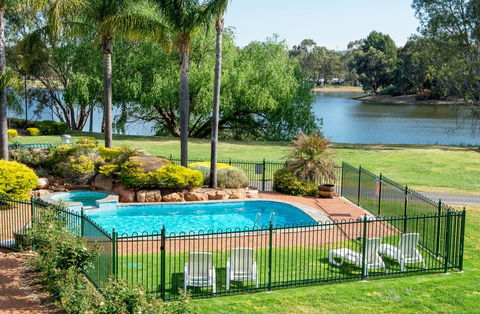 Clare Country Club - Geraldton Accommodation 3