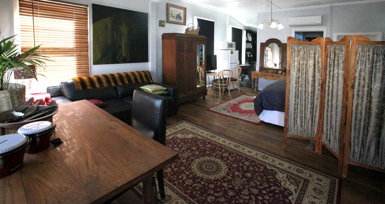 Bulee NSW Geraldton Accommodation