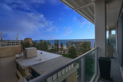 Glenelg Skyline Penthouse - Geraldton Accommodation 5