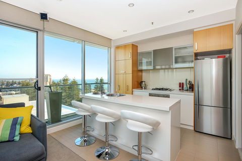 Glenelg Skyline Penthouse - Geraldton Accommodation 9