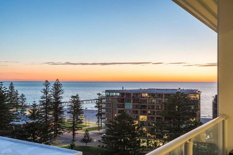 Glenelg Skyline Penthouse - Geraldton Accommodation 3