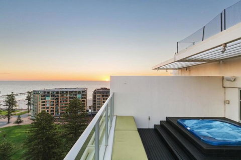 Glenelg Skyline Penthouse - Geraldton Accommodation 27