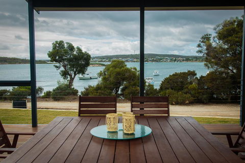 Waterfront On Osprey - Geraldton Accommodation 10