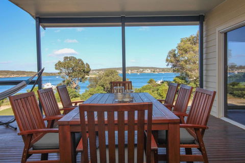 Waterfront On Osprey - Geraldton Accommodation 20