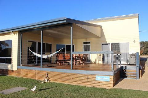 Waterfront On Osprey - Geraldton Accommodation 0