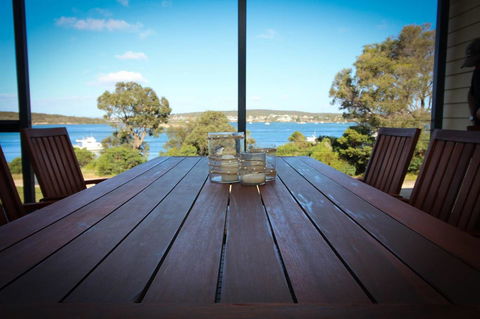 Waterfront On Osprey - Geraldton Accommodation 11