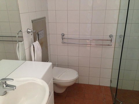Berri Hotel - Geraldton Accommodation 23