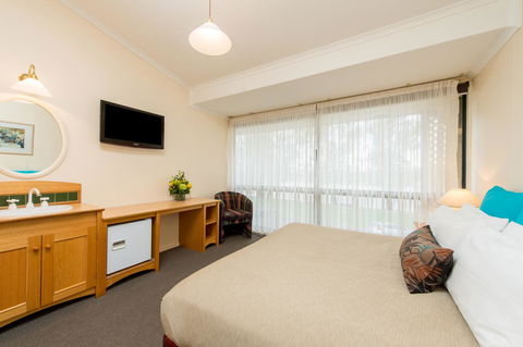 Berri Hotel - Geraldton Accommodation 35