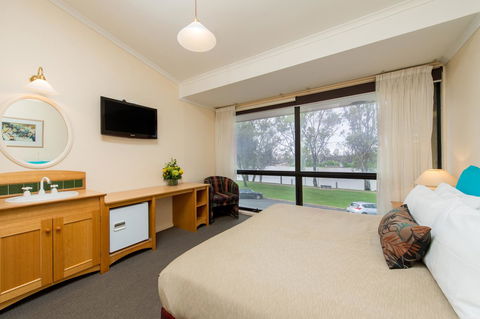 Berri Hotel - Geraldton Accommodation 37