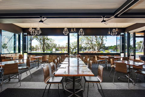 Berri Hotel - Geraldton Accommodation 14
