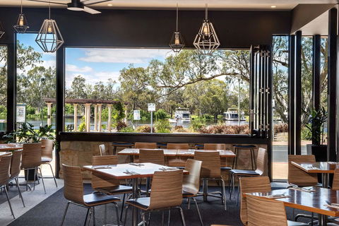 Berri Hotel - Geraldton Accommodation 9