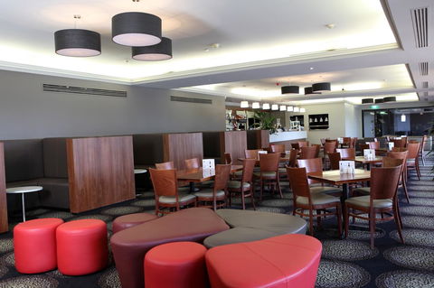 Berri Hotel - Geraldton Accommodation 16