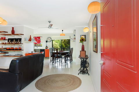 Red Door - Geraldton Accommodation 0