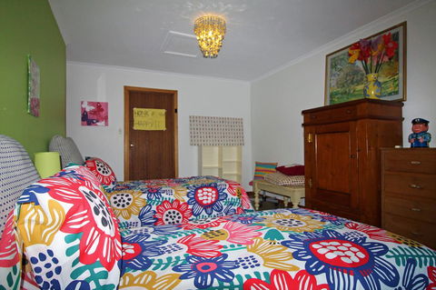Red Door - Geraldton Accommodation 13