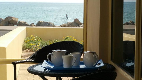Acaill Accommodation Esplanade Living Self Check-In Self Check-Out - Geraldton Accommodation 9