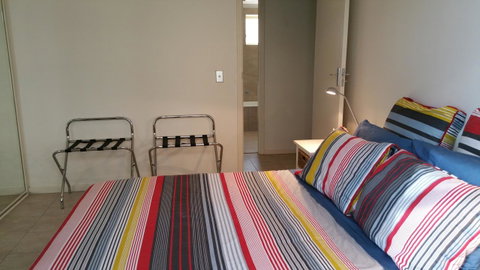 Acaill Accommodation Esplanade Living Self Check-In Self Check-Out - Geraldton Accommodation 24