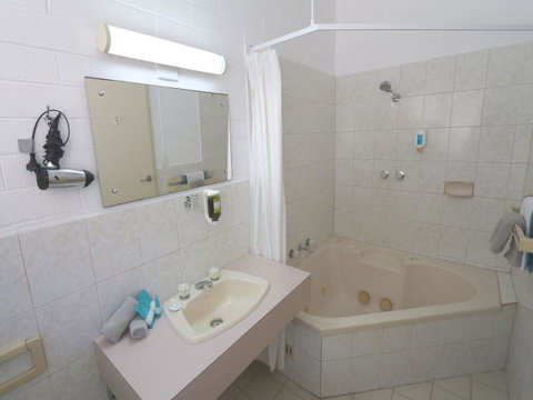 Robe Central Motel - Geraldton Accommodation 11