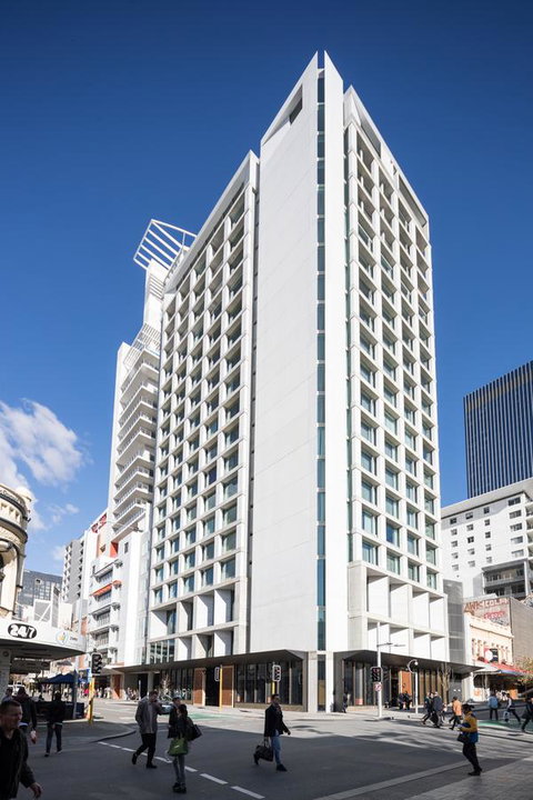 QT Perth - Geraldton Accommodation 7