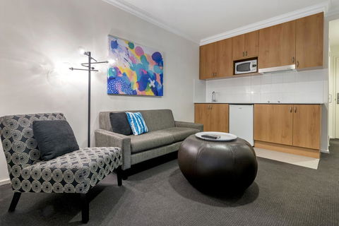 Oaks Perth Hotel - Geraldton Accommodation 4