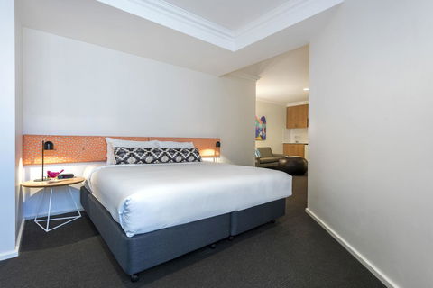 Oaks Perth Hotel - Geraldton Accommodation 2