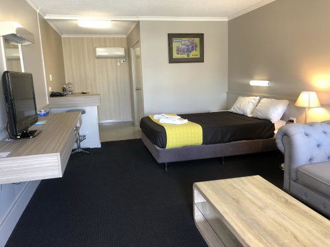 Dog Rock Motel - Geraldton Accommodation 24