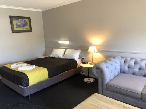 Dog Rock Motel - Geraldton Accommodation 27