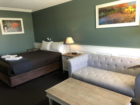 Dog Rock Motel - Geraldton Accommodation 1